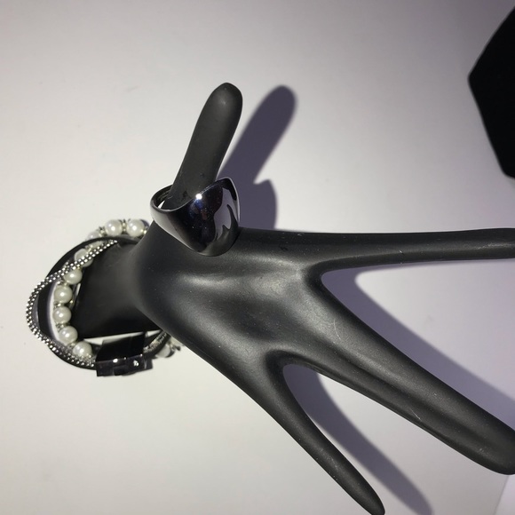 Large dome ring size 8 - Picture 2 of 8